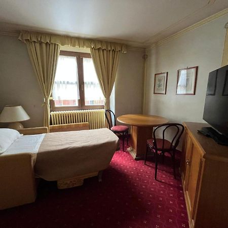 Hotel Posta R.T.A. Madonna Kültér fotó