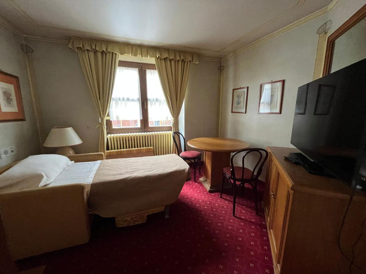 Hotel Posta R.T.A. Madonna Kültér fotó