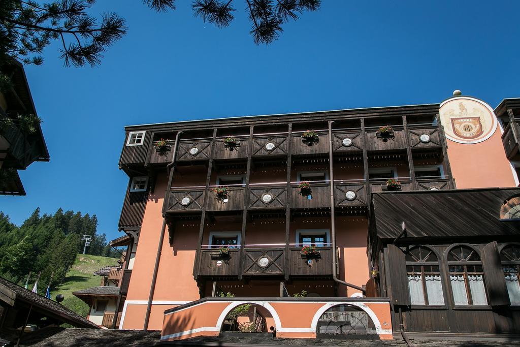 Hotel Posta R.T.A. Madonna Kültér fotó