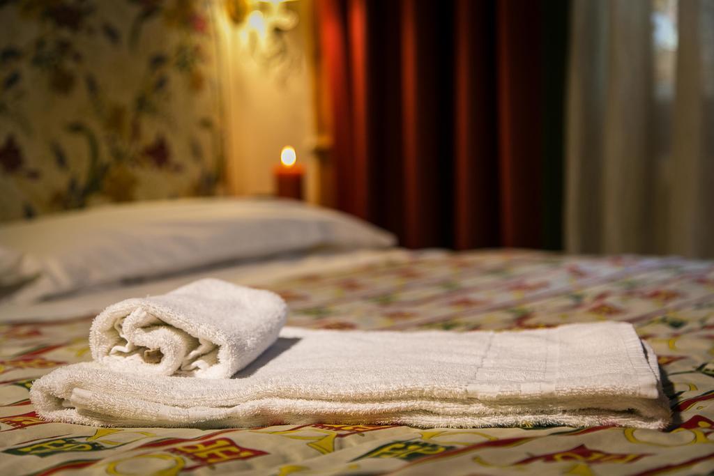 Hotel Posta R.T.A. Madonna Kültér fotó
