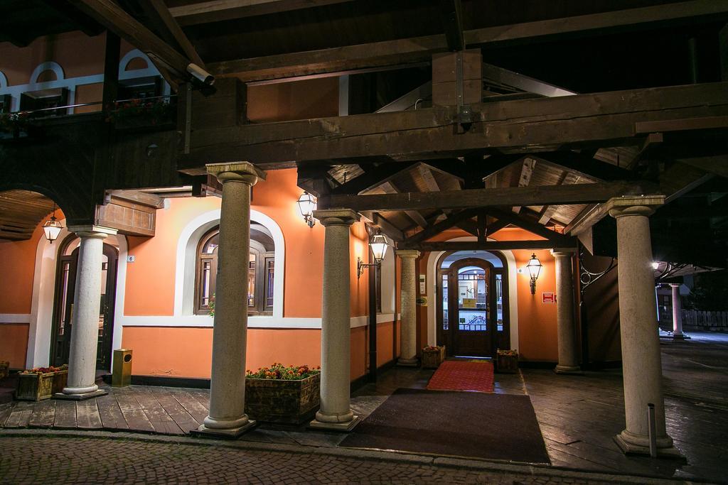 Hotel Posta R.T.A. Madonna Kültér fotó