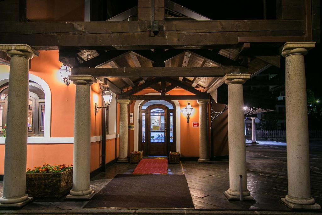 Hotel Posta R.T.A. Madonna Kültér fotó
