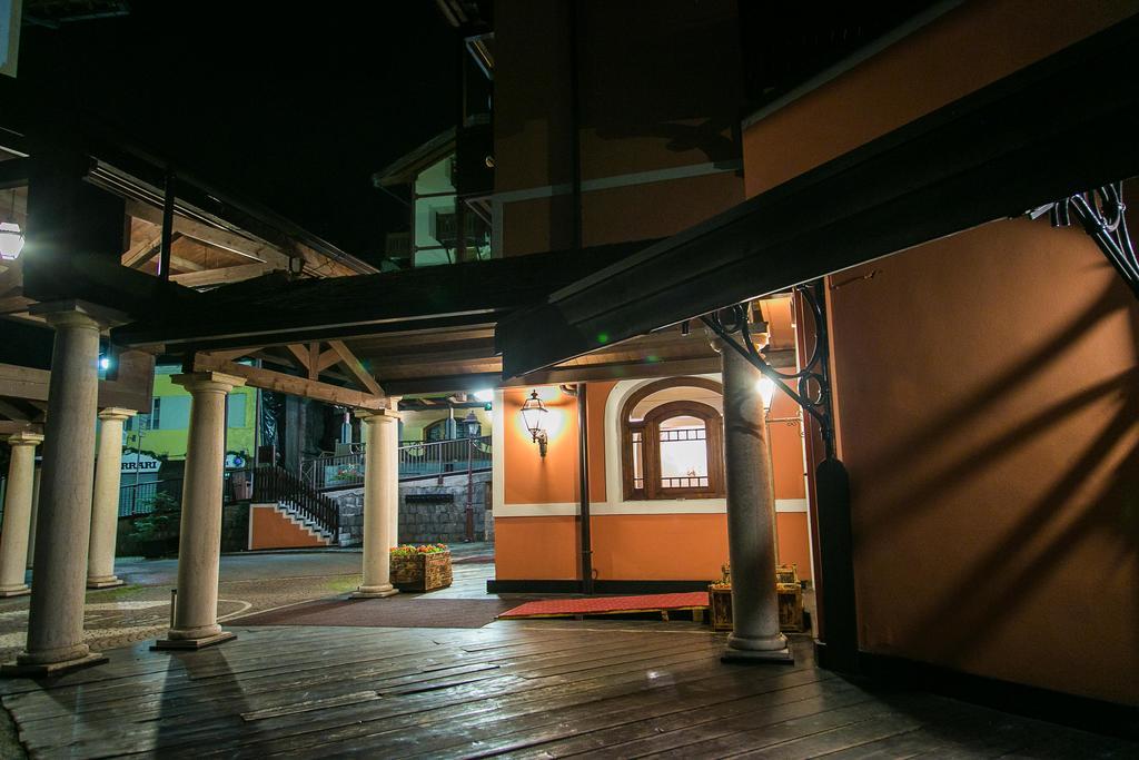 Hotel Posta R.T.A. Madonna Kültér fotó