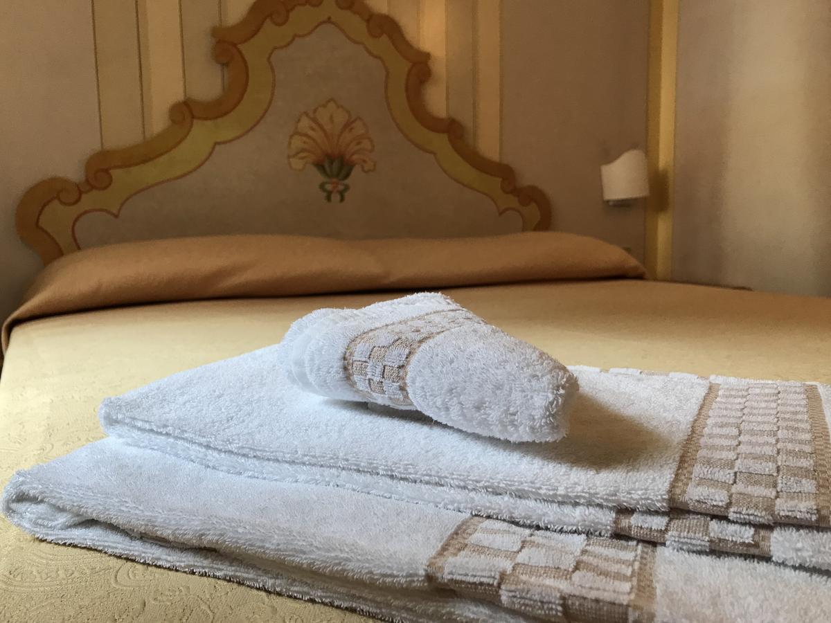 Hotel Posta R.T.A. Madonna Kültér fotó